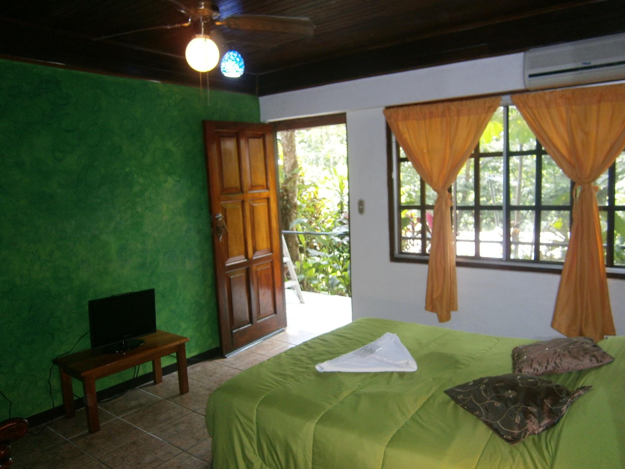 Hotel La Colina Manuel Antonio Eksteriør billede