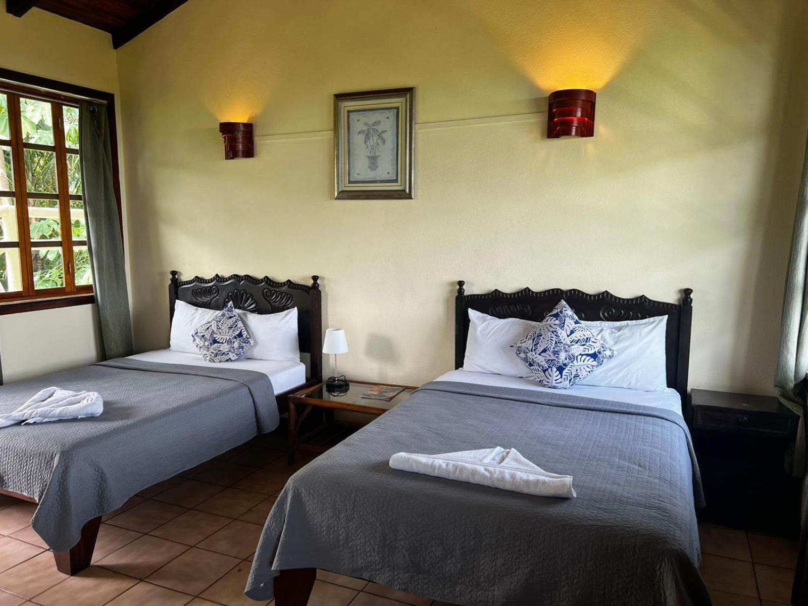 Hotel La Colina Manuel Antonio Eksteriør billede
