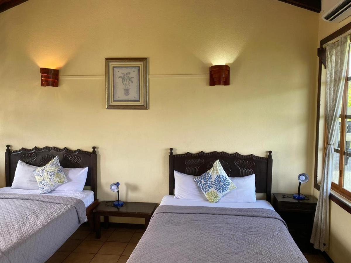 Hotel La Colina Manuel Antonio Eksteriør billede